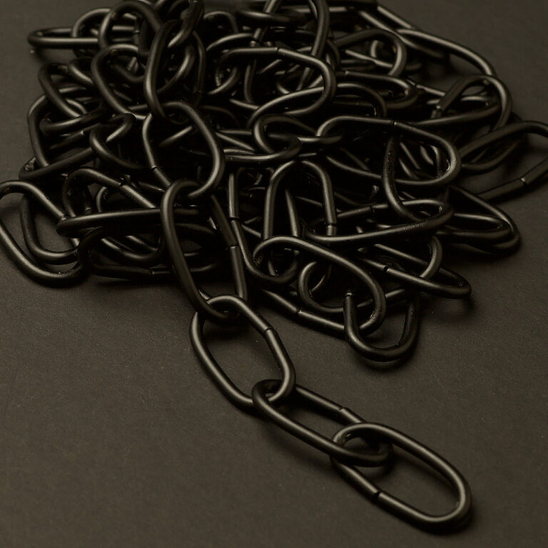 Flat black finish Lighting Chain Oval